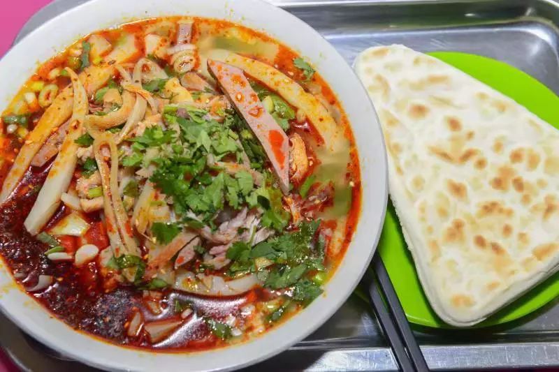 绥德羊杂碎和榆林羊杂碎哪个正宗,宁夏羊杂碎和新疆羊杂碎哪个好