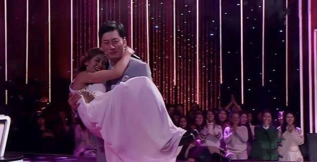 香港美女搬运工现在怎样,香港美女当搬运工