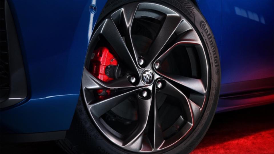 威朗1.5t和速腾1.4t哪个好,别克威朗pro对比蒙迪欧