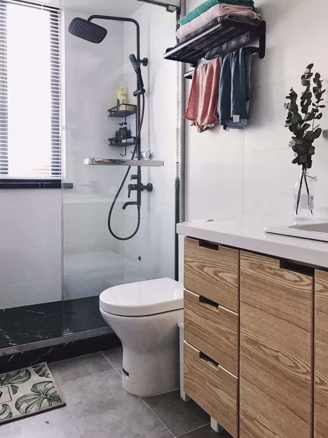 卫生间小毛巾架用哪种,卫生间打孔挂毛巾架会影响防水吗