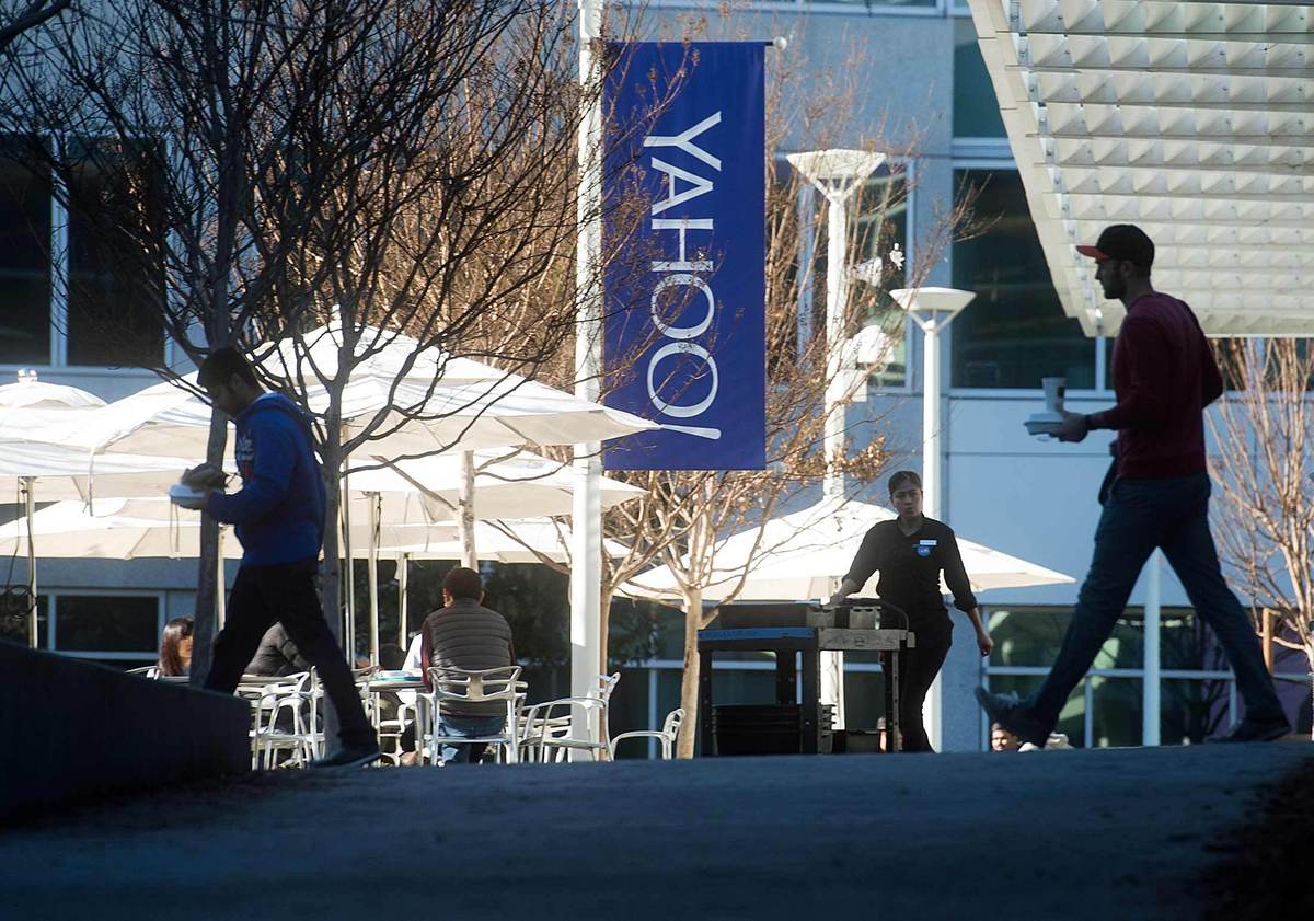 雅虎真是一家神奇公司,错过了谷歌和脸书还错过了比尔盖茨