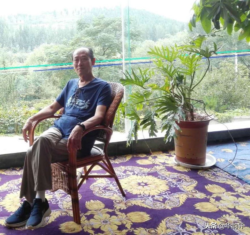 张作锋*疆新**丝路书画院副院长