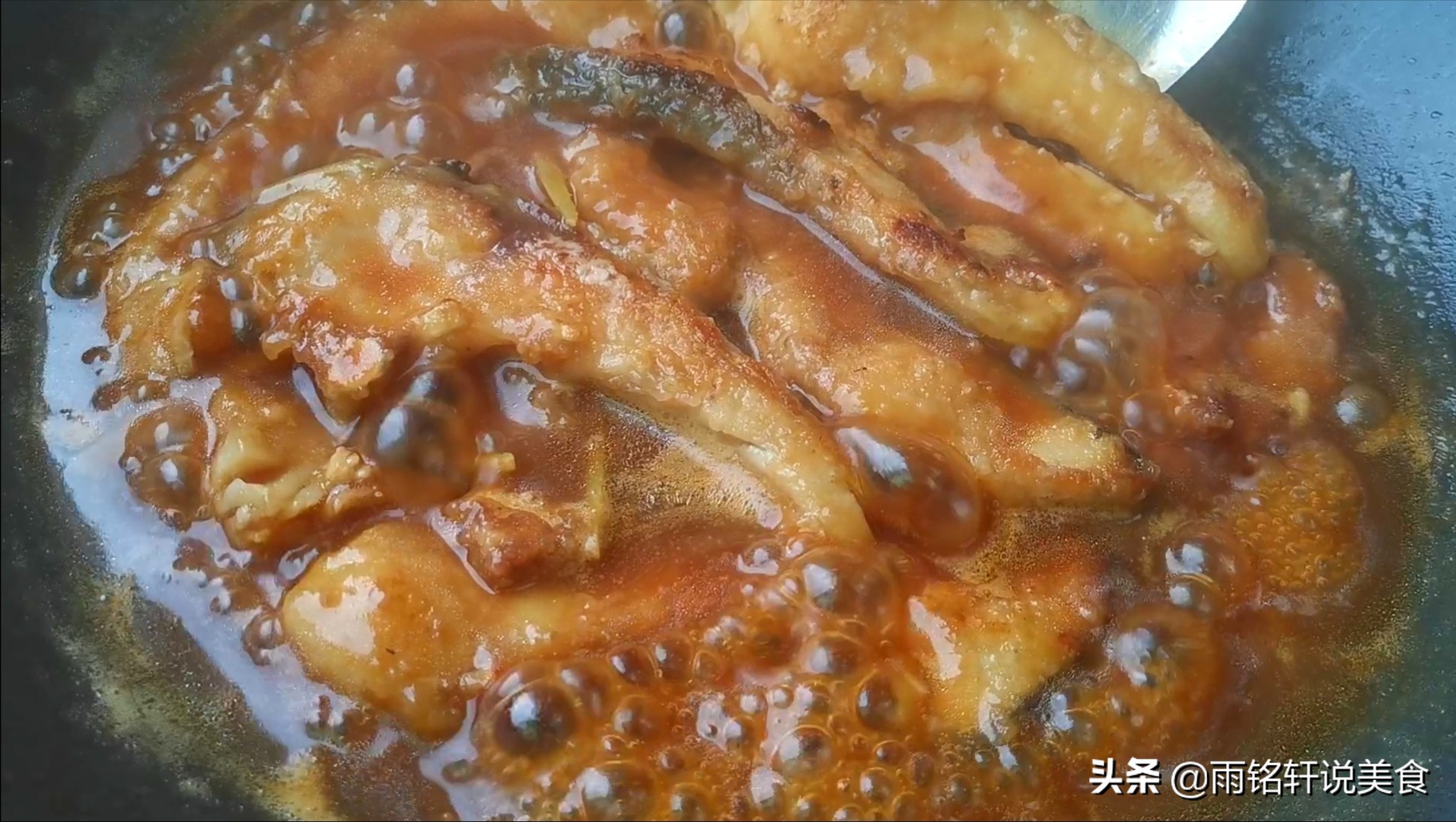 很多人都没吃过的草鱼做法,好吃又下饭的草鱼做法