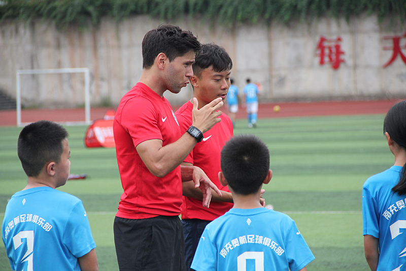 南充奥航足球俱乐部教得好吗,南充奥航青少年足球培训基地