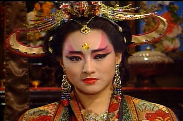 武功、变身、诅咒、外星人，童年看得津津有味的《小侠龙旋风》