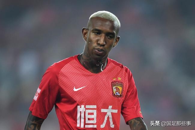 塔利斯卡远射巴黎,塔利斯卡踢野球视频