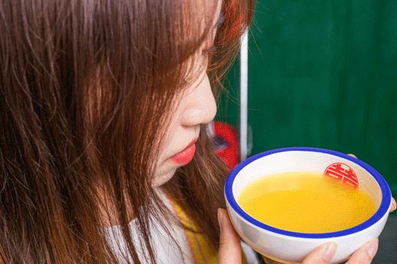 曝光魔都这家“Lamer火锅”，锅底免费送，鲍鱼不要钱！