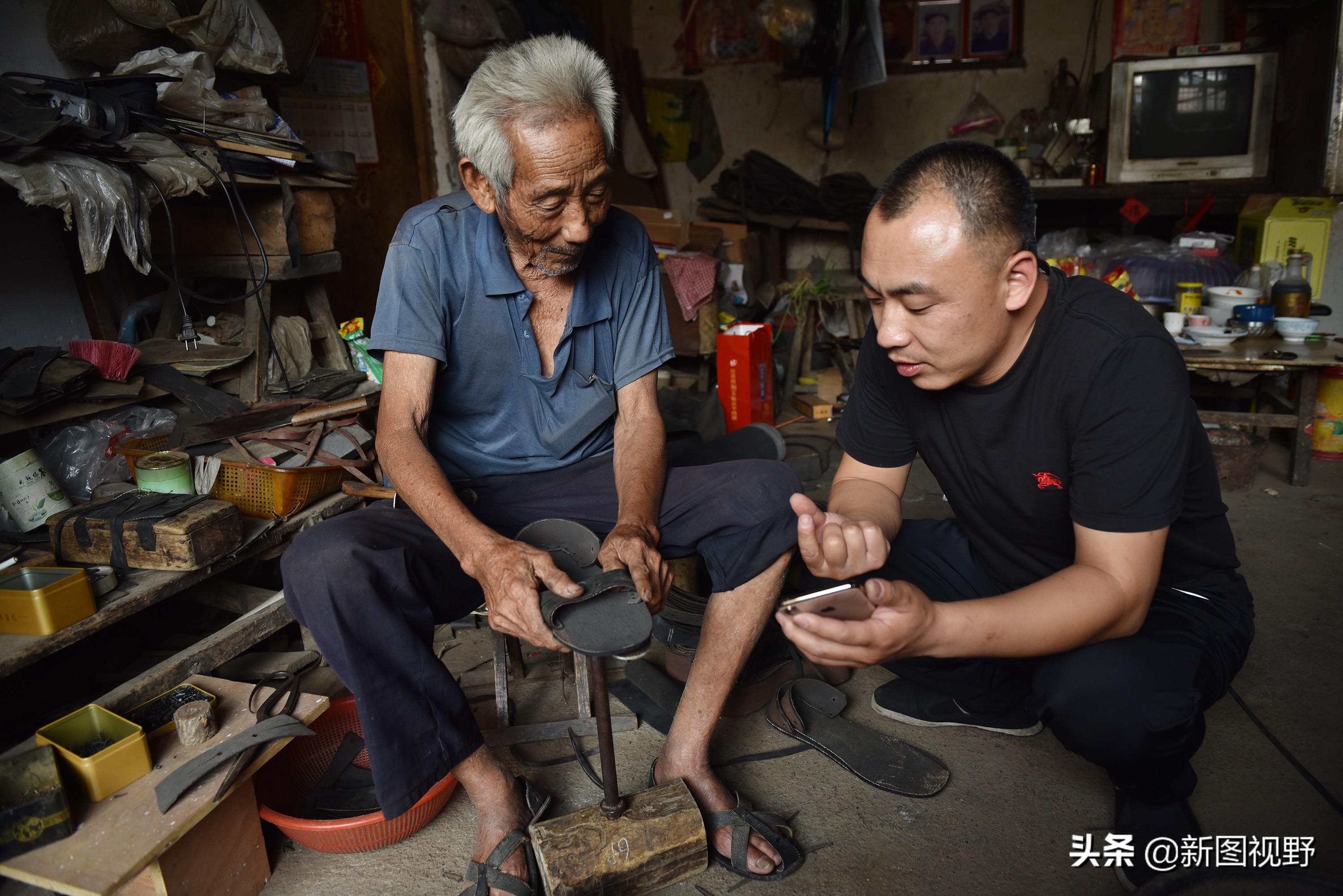 男子拍短视频赚70万,男子回乡创业视频