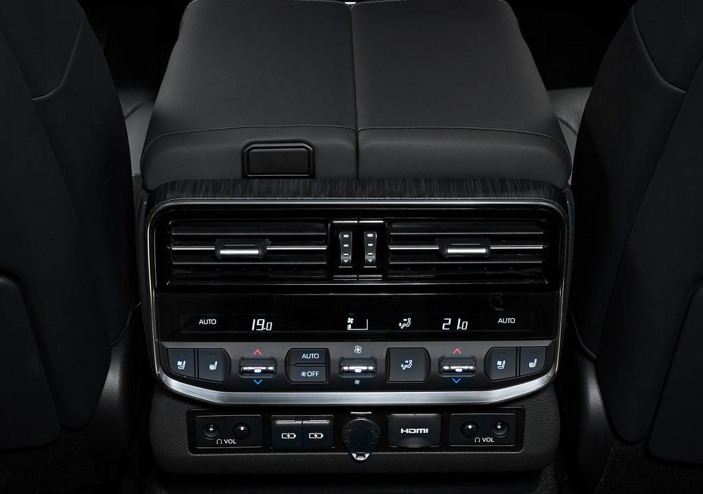 全新丰田兰德酷路泽高性能越野版,丰田兰德酷路泽黑金刚测试