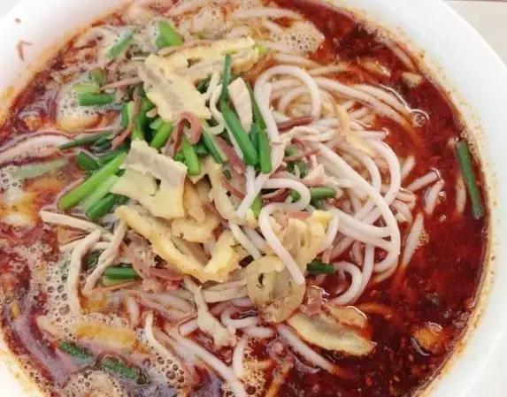 云南米线的花式吃法你试过几种,云南米线的正宗吃法