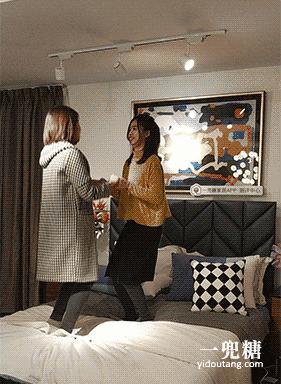 美式轻奢实木床主卧1.8米双人大床,美式实木床现代简约白色1.8米大床