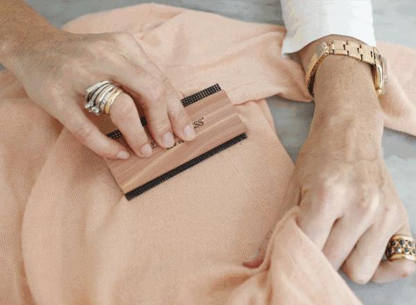 穿久的旧毛衣领口大了怎么缝,毛衣穿久了松垮怎么复原