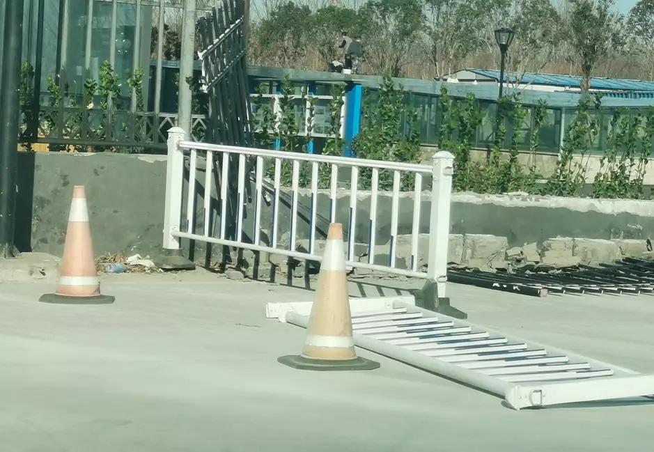 青岛10级大风人员伤亡,山东省青岛市大风预警