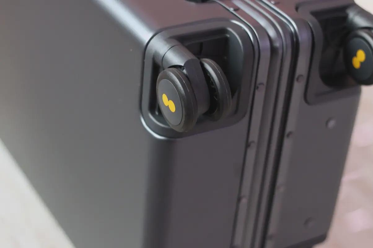 地平线8号28寸和90分旅行箱对比,地平线8号level8旅行箱测试