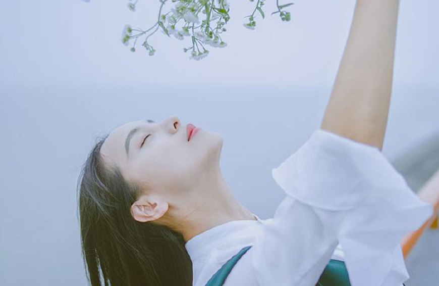 “我今年才33岁，余生已经打算跟男人做邻居了”“我好想抱抱你”