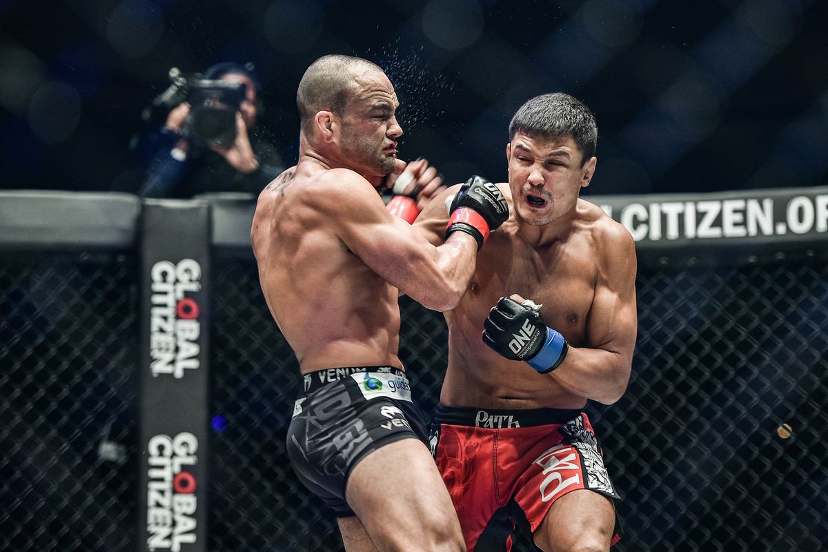 鏍兼枟澶у笀缈昏溅鐜板満,鏍兼枟鍐犲啗缈昏溅