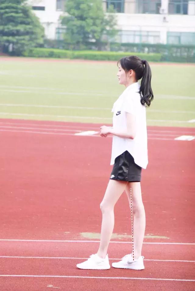 站军姿怎么样才不累,站军姿几个要点