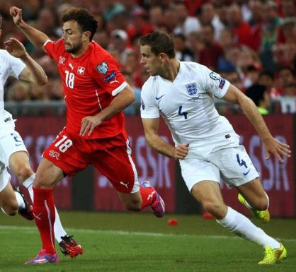 那些被男人们所不屑一顾的“袜子美学”