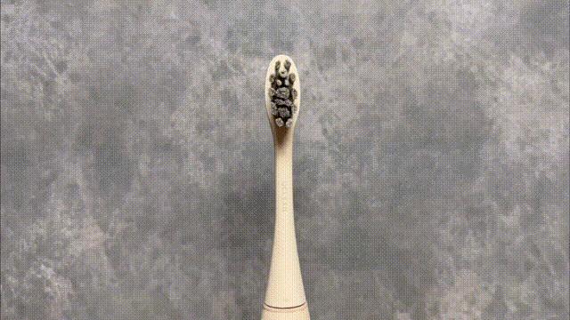 种植牙推荐电动牙刷,根据自己的牙选择电动牙刷