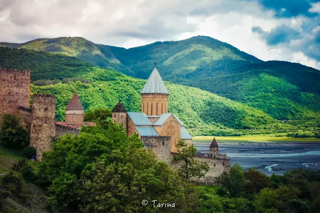 知乎高赞：有哪些适合旅行的国家，听起来高大上其实很经济实惠？