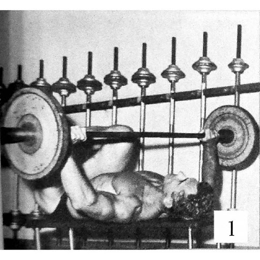 胸部上薄下厚怎么办？小重量断头台卧推为胸部注入新的活力