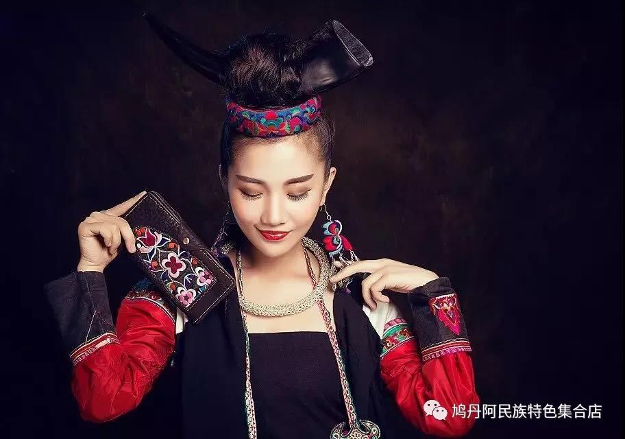 和苗寨姑娘来一次美丽的邂逅