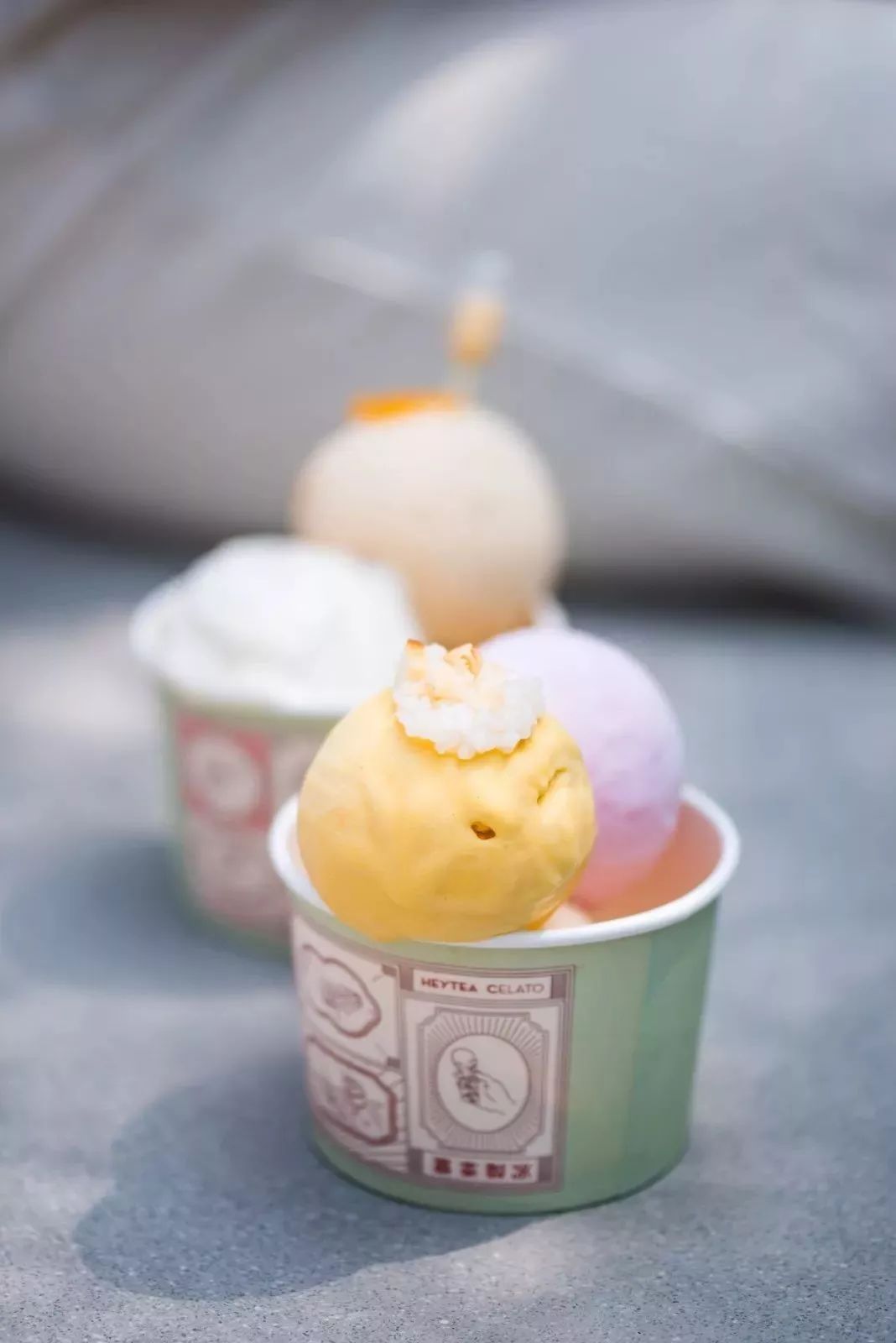 服装人要哭了！年利润4亿、估值90亿的喜茶竟然跨界服装行业？