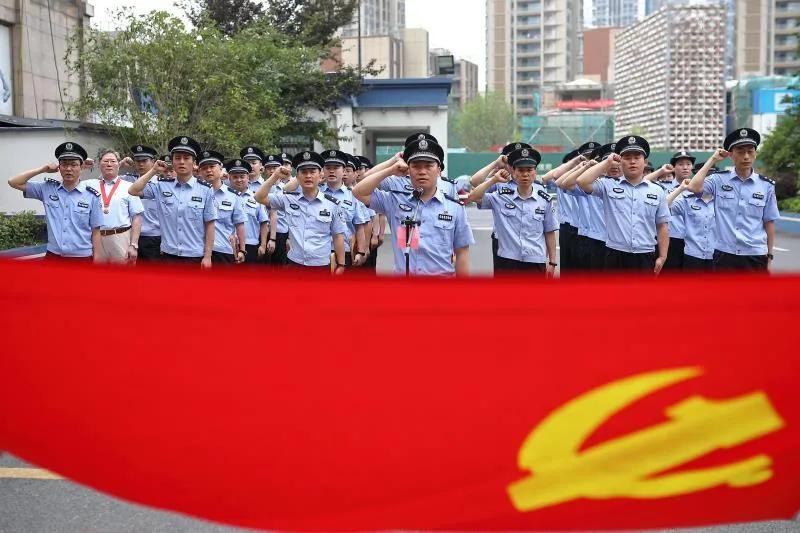 践“三能”创“国枫”|四季青派出所全力打造现代城区“四度”“枫桥式公安派出所”