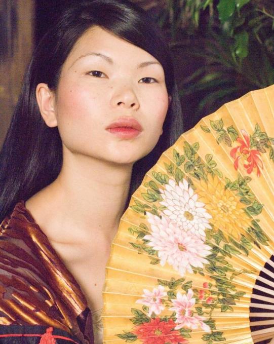 这个敢在客厅挂“*爱性**关系”画的妈妈,太飒了