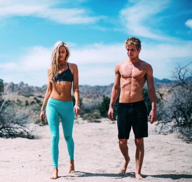 男士瑜伽展示力量,男士练瑜伽帅呆了