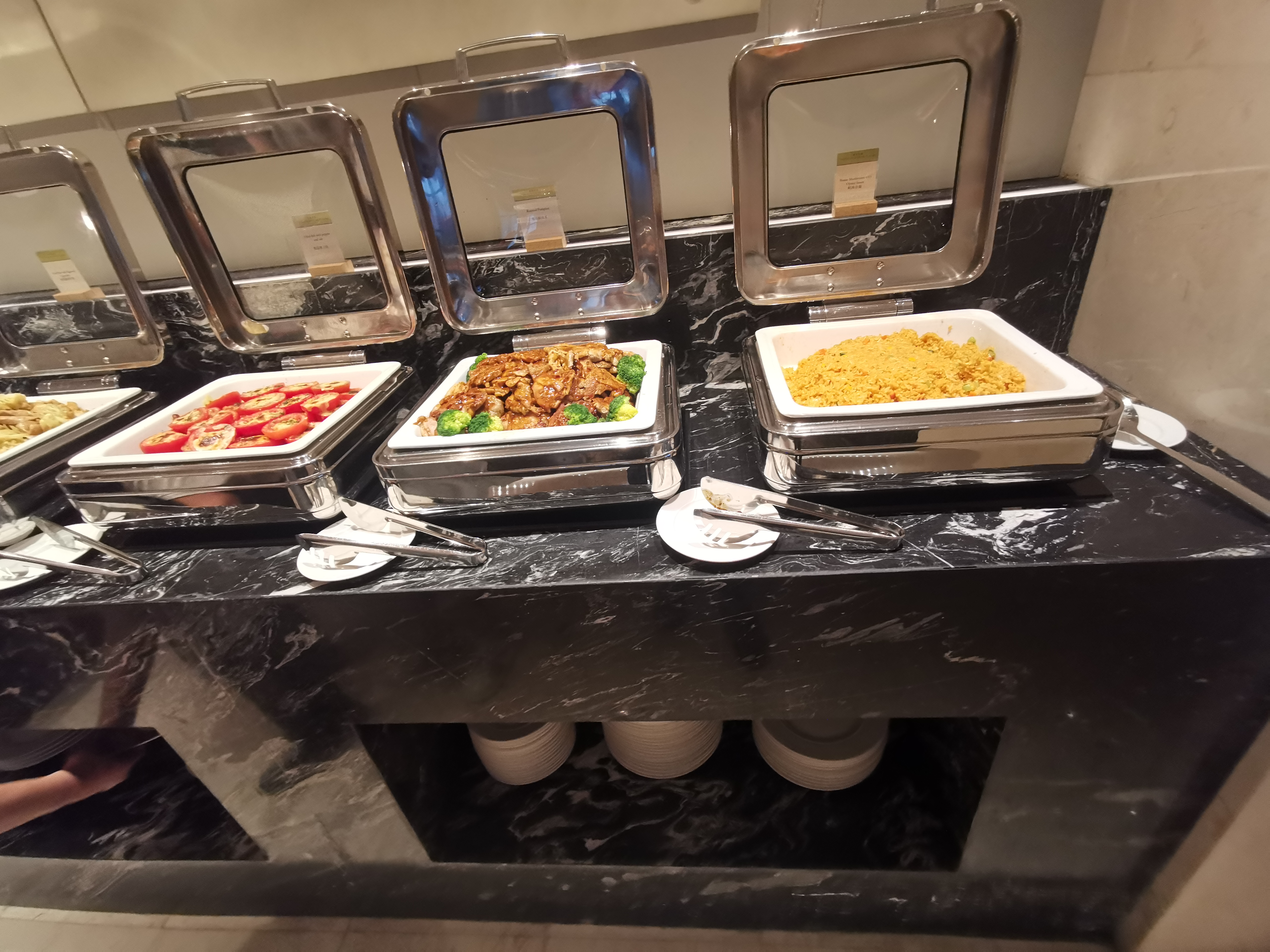 广州汇华希尔顿逸林酒店月饼,广州汇华希尔顿逸林酒店自助餐厅