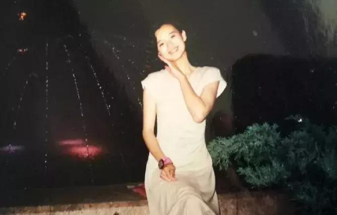 咏梅小欢喜剧照,小欢喜刘静演技咏梅落泪