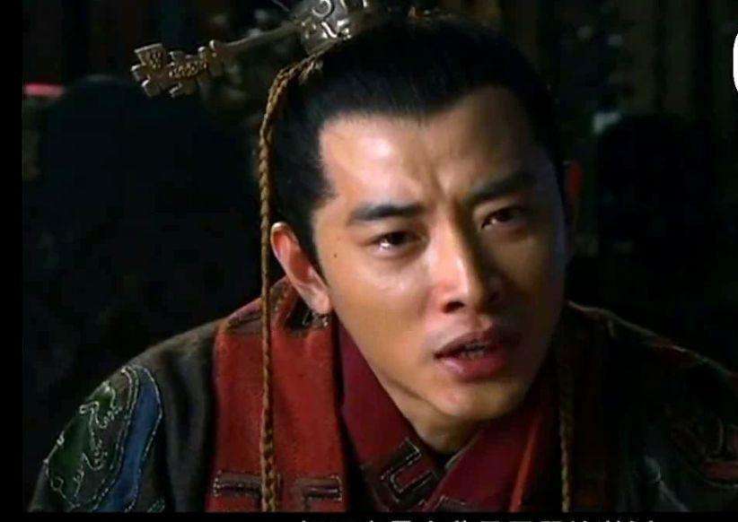 让曹操割须弃袍的真正幕后大佬是汉献帝