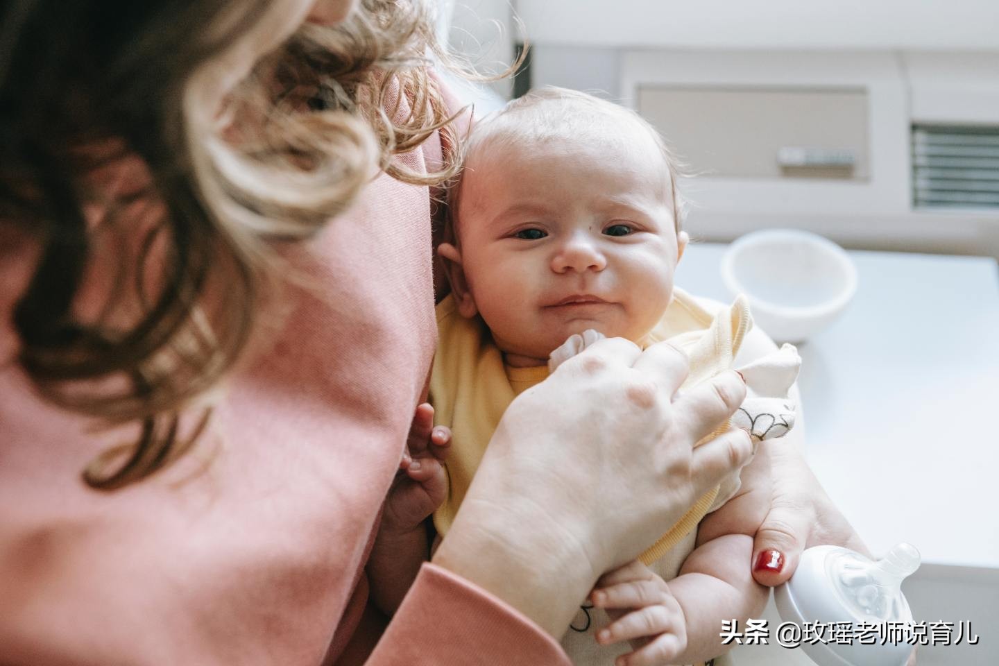 孩子和妈妈不亲近怎么沟通,孩子和妈妈不亲就和奶奶亲怎么办