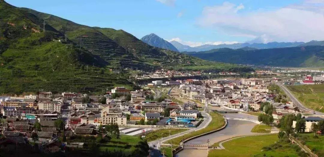 乡村城镇化后农民的土地要收回吗,农村土地城镇化后宅基地归谁