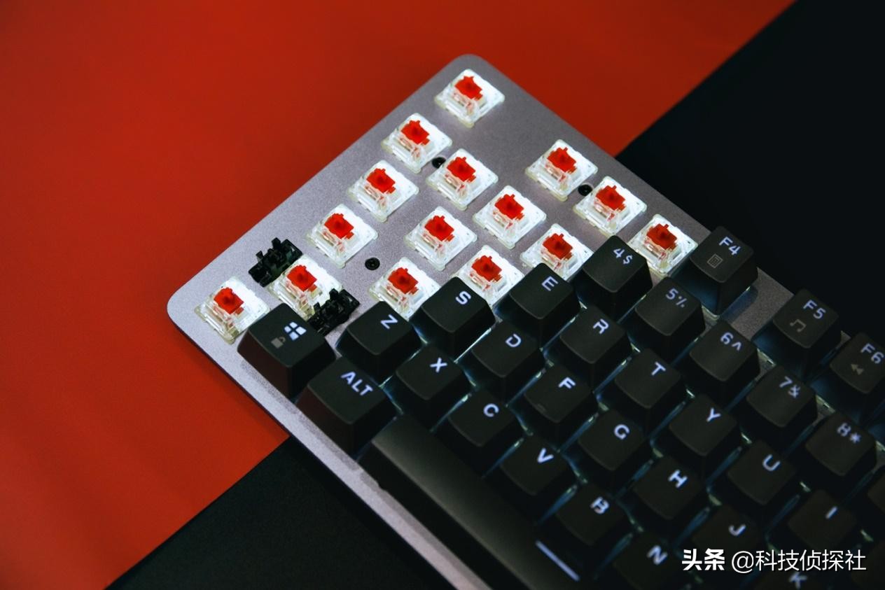 罗技k845背光机械键盘体验,罗技k845机械键盘linefriends