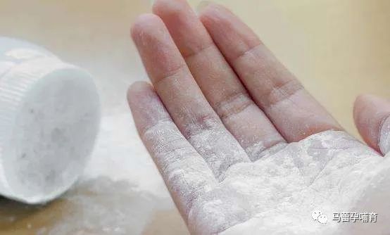 夏天给宝宝洗澡千万别踩这些坑,夏天宝宝洗澡要擦抚触油