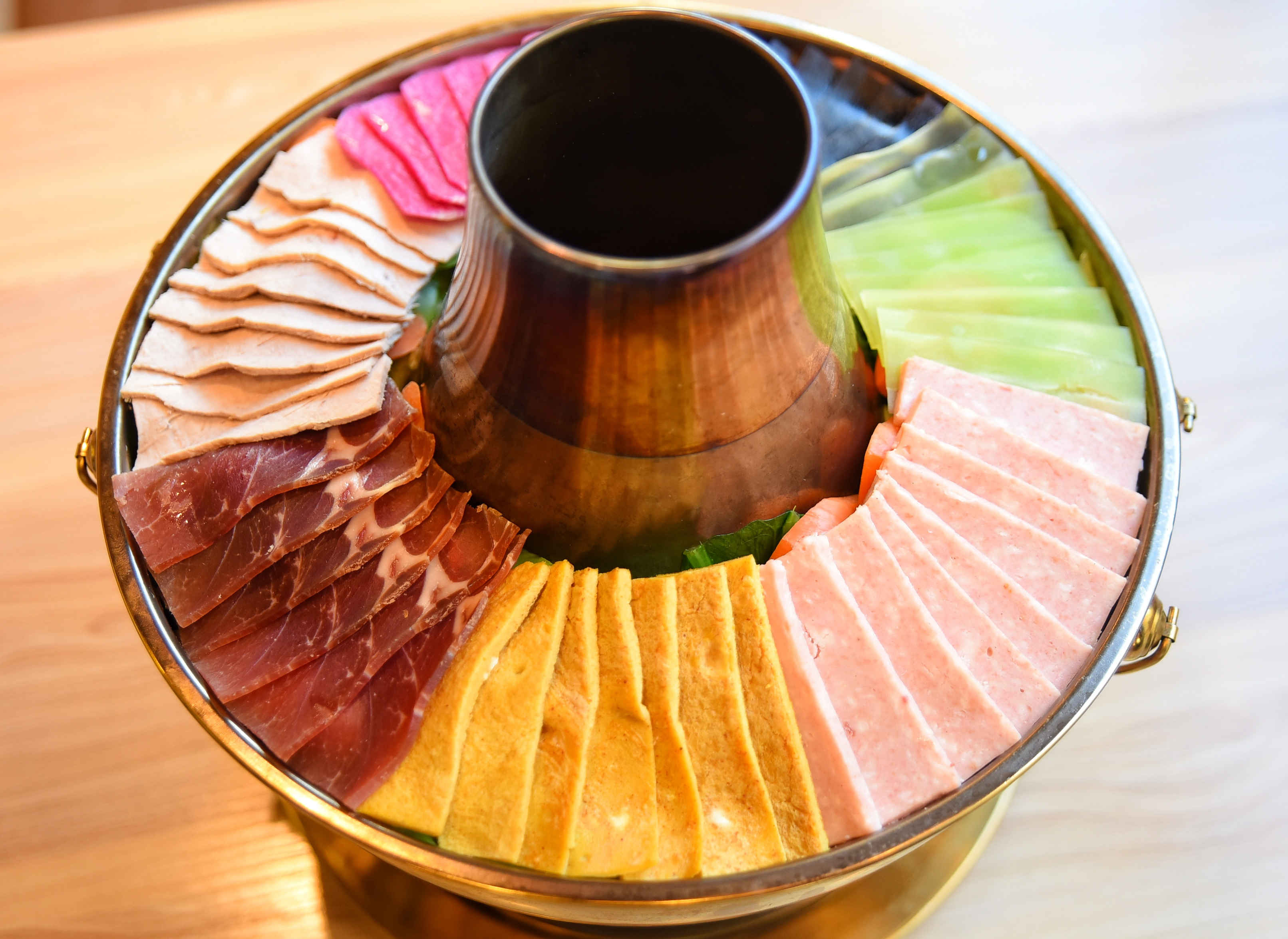 这个冬天特别冷没办法旅游,冬天这么冷的天还能出去玩吗