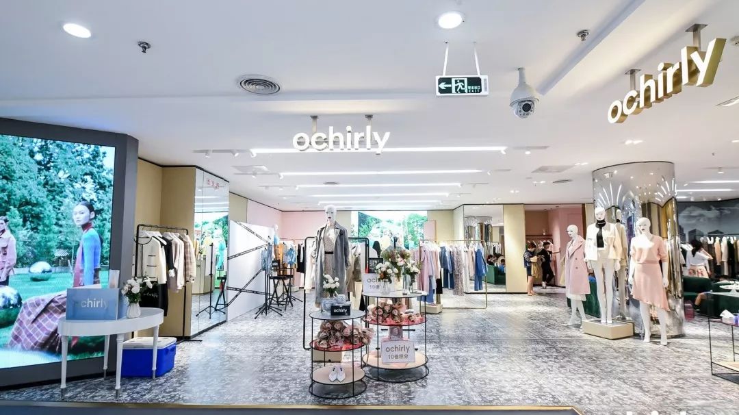 你的衣柜里或许也有一件欧时力，但你绝对不知道它背后的故事