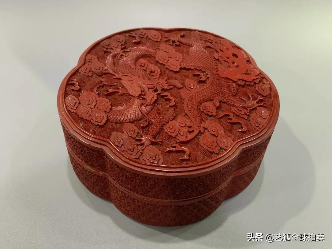 乾隆御制四方景泰蓝花鸟拍卖价格,清乾隆铜鎏金景泰蓝镶嵌宝石宫灯