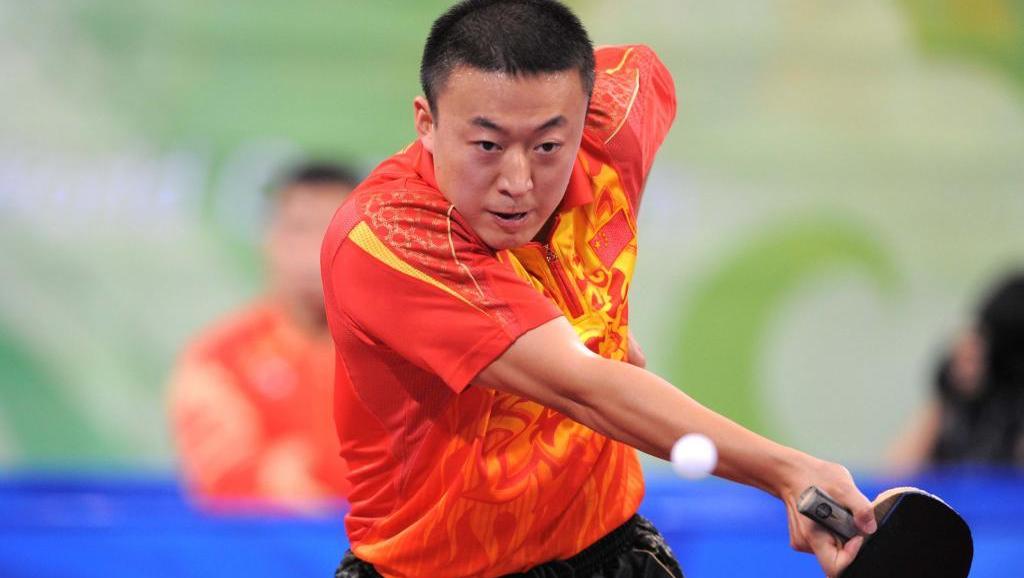 乒乓球如何发正手位短球,正手抢拉半出台下旋球