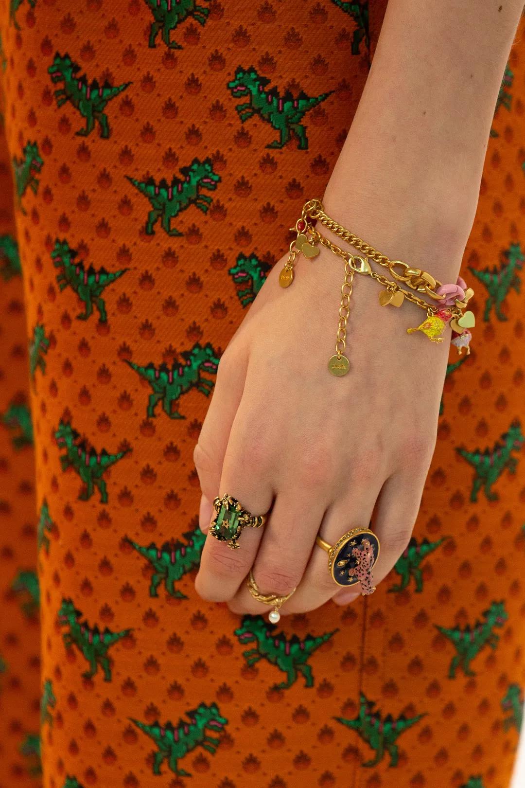 迪奥dior2020走秀冬季款运动鞋,dior2012春夏走秀视频完整版