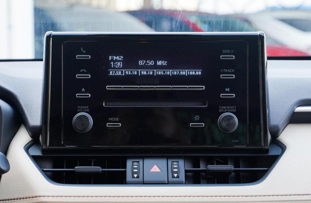 rav4荣放全景影像黑屏,丰田rav4荣放屏幕不亮咋回事