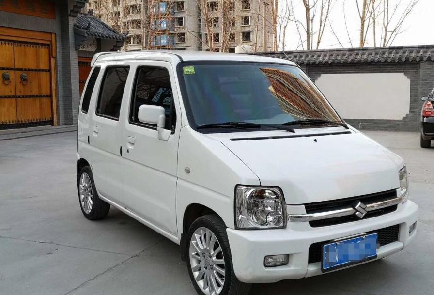 铃木北斗星最新款测评,铃木吉姆尼发动机和北斗星发动机