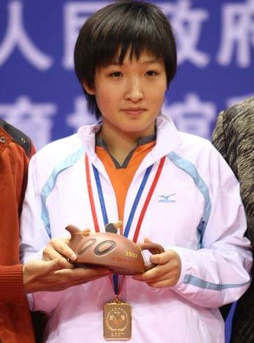 “乒乓冠军”刘诗雯：辛酸成功路背后，有父母的坚持和泪水