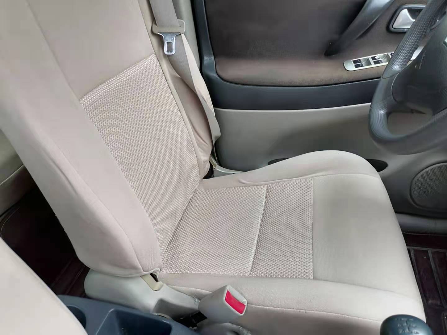 胖哥1万买车,胖哥两百万收奥迪rs6