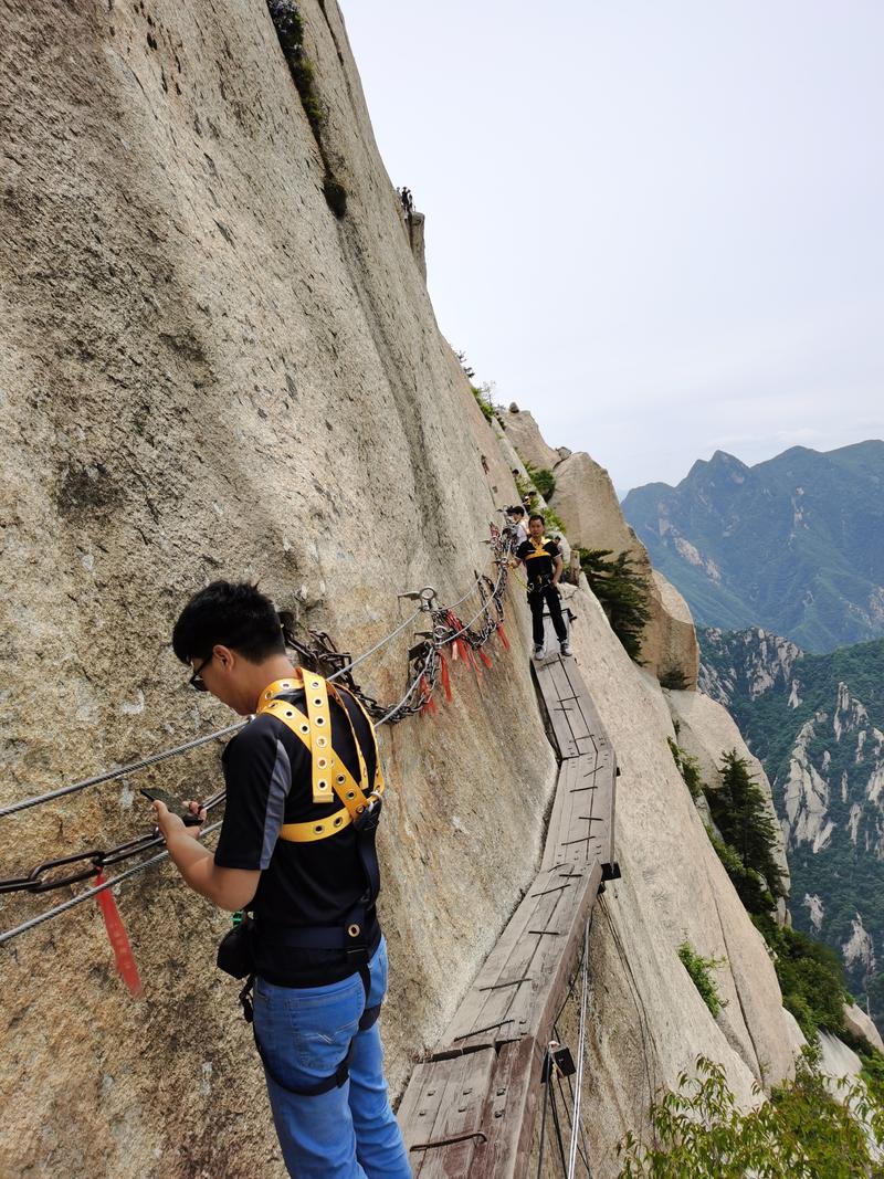华山派的轻功一定被低估了——华山一日游有感
