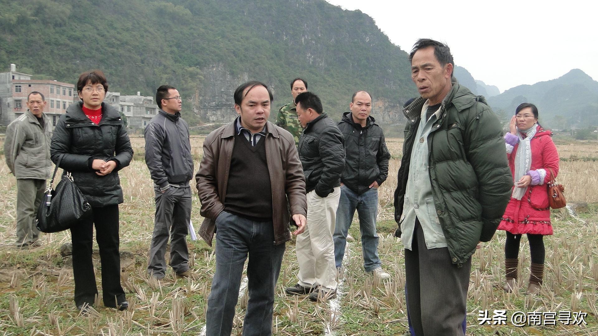 上联大舅二舅三舅,大舅二舅都是舅下联