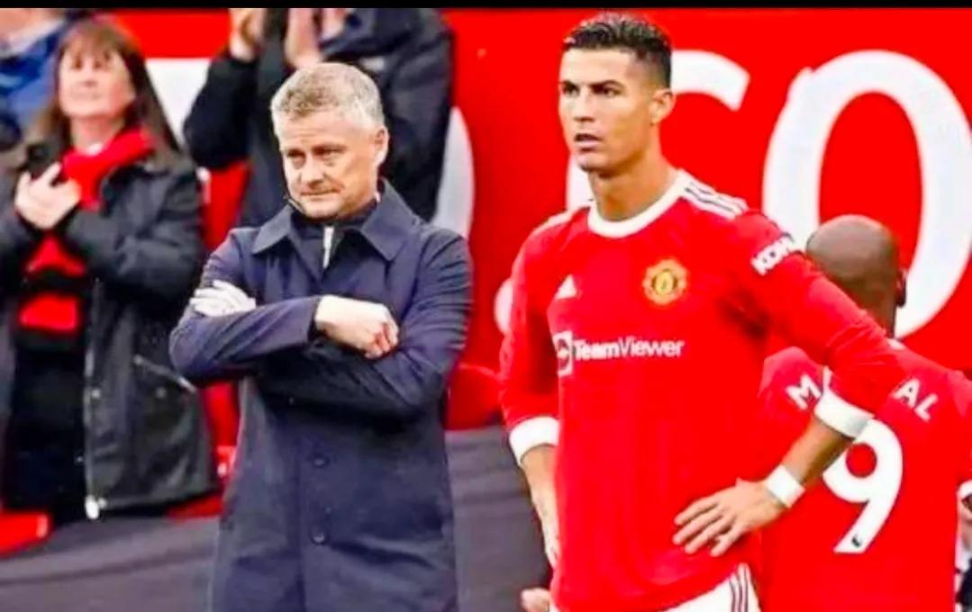 足球#开翻航母的索尔斯克亚比不会用归化的李铁更早下课？