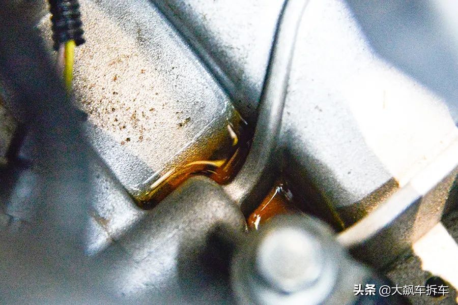 这台变速箱不容易，“接化发”都累出汗了